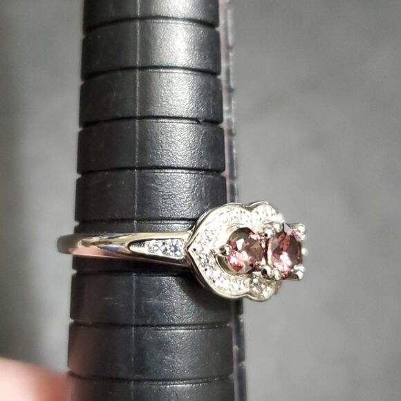 Sterling silver sparkly rhinestone ring size 7 - Picture 9 of 13